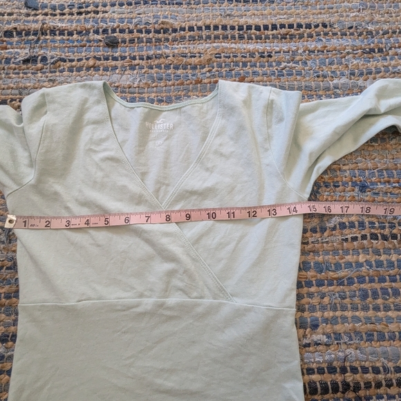 Hollister Mint Green Wrap Crop Top L/S Vneck Small Cottagecore Feminine - Picture 5 of 5
